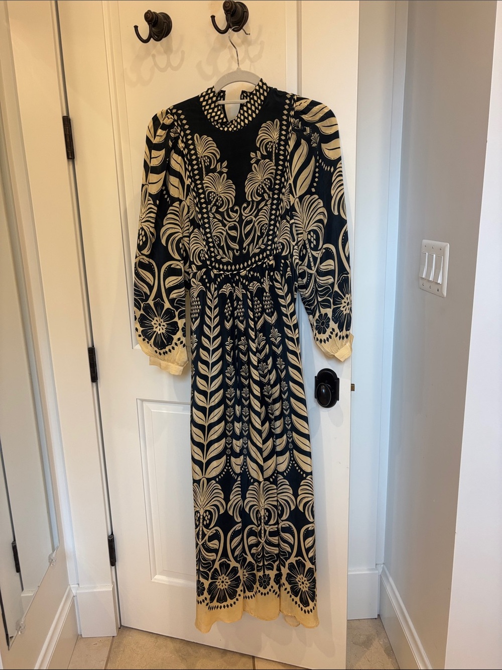 FARM Rio Black and Cream Botanical Maxi Dress